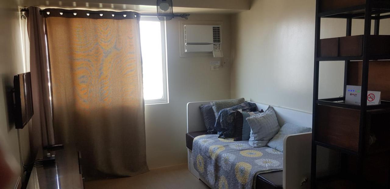 Nice Corner Ayala 1 Bedroom Condo At Heart Of Davao City With Hi Speed Wi Fi Internet Exterior photo