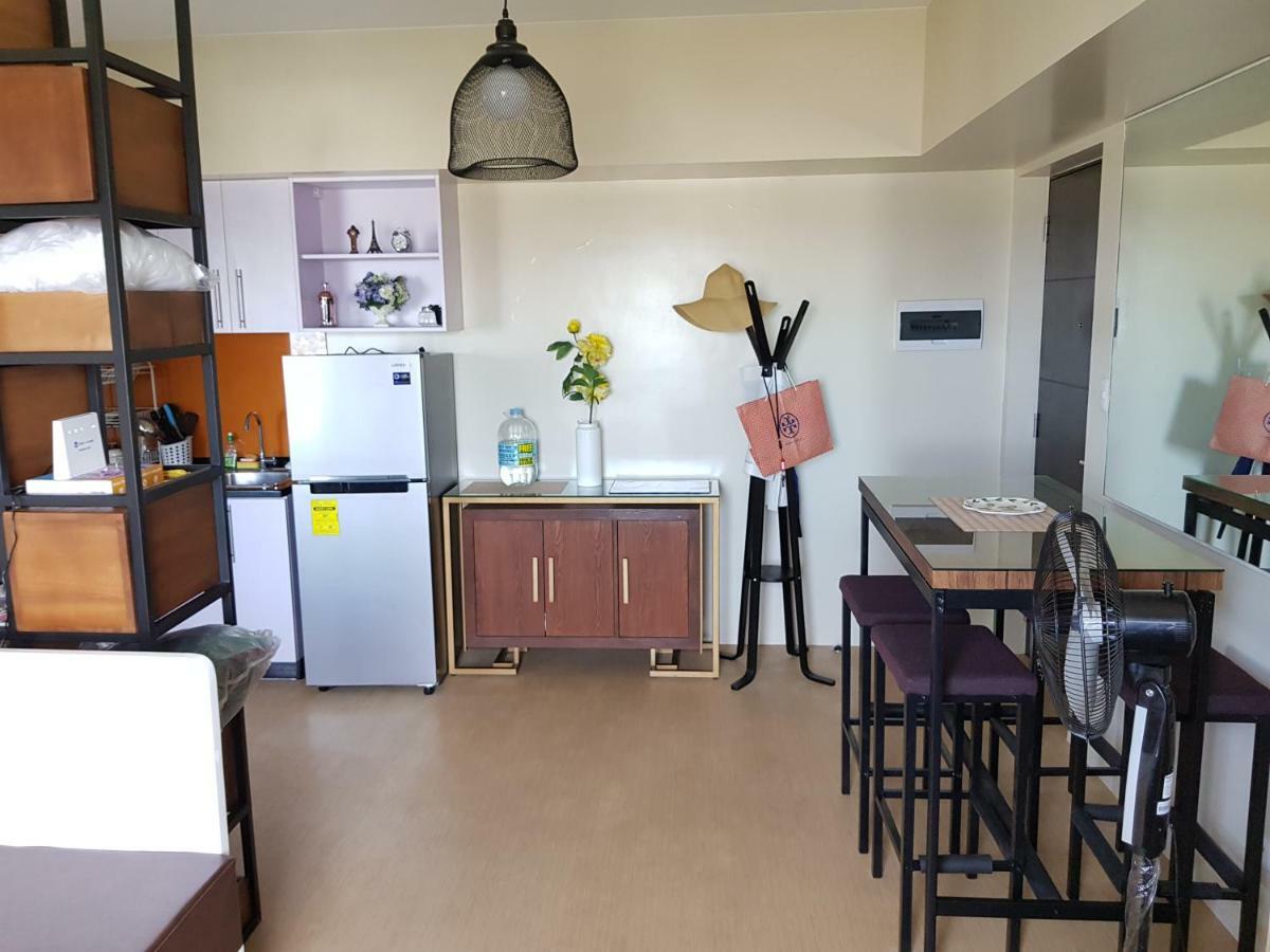 Nice Corner Ayala 1 Bedroom Condo At Heart Of Davao City With Hi Speed Wi Fi Internet Exterior photo